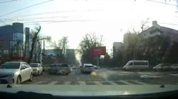 «Тойота» со штрафами в 29,5 тыс. сомов едет против шерсти по Панфилова «Тойота» со штрафами в 29,5 тыс. сомов едет против шерсти по Панфилова