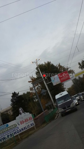 На проспекте Чуй днем горели фонари, - горожанин <b><i>(фото)</i></b>