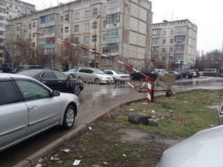 Шлагбаум в Джале установлен без разрешительных и проектной документаций, - Бишкекглавархитектура