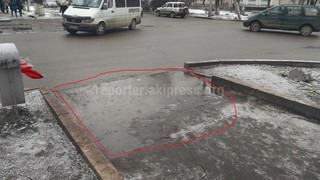 Горожанин недоволен, что в центре Бишкека улицы находятся в грязном состоянии (фото)