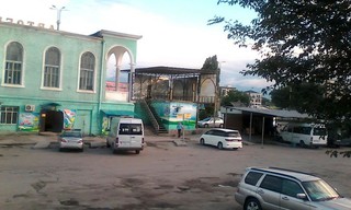 Будет ли произведен демонтаж самовольной надстройки 2-этажа на Восточном автовокзале? - читатель (фото)