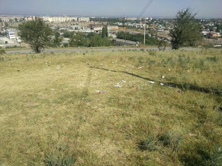 Читатель просит посетителей панорамы Бишкека забирать с собой мусор (фото)