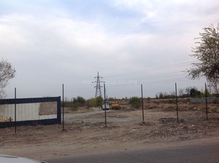 «Бишкекглавархитектура» не выдавала разрешения на ведение строительства объекта на ул.Каралаева под ЛЭП