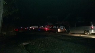 В селе Сосновка закрыли трассу Бишкек-Ош, пробка протянулась на 3 км и держится 4 часа <i>(фото, видео)</i>
