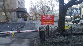 Акимиат Первомайского района предоставил во временное пользование земельный участок у въезда в фитнес центр «Флорида» возле Дворца спорта