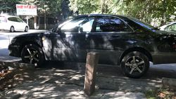 На бул. Эркиндик водитель «Тойоты» с госномером 01KG 465 AES припарковался перекрыв пешеходный переход (фото) На бул. Эркиндик водитель «Тойоты» с госномером 01KG 465 AES припарковался перекрыв пешеходный переход (фото)