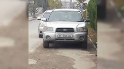 В мкр Тунгуч «Субару» с госномером 538 ADN припарковали на тротуаре