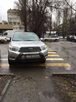 парковка на пешеходном переходе