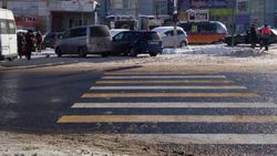 Горожанин снова просит проконтролировать незаконную парковку на ул.Нуркамал