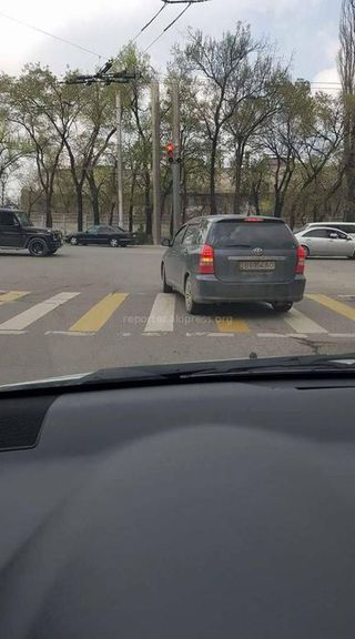 Выезд за стоп-линию на ул.Горького