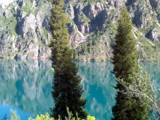 «Репортер» собирает фотодосье Кыргызстана. Весна в Сары-Челеке <b>(фото)</b>