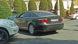 В Оше замечен Lexus с подложными номерами