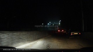 Почему сотрудник ДПС осуществлял остановку автосредств на частной машине на участке дороги с ограниченной видимостью? - читатель <b><i>(фото)</i></b>