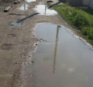 Строительные компании после установки подземных коммуникаций не восстанавливают дороги, - читатель