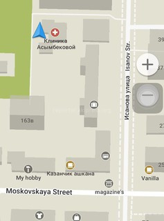 Читатель просит МВД проверить автомобиль, который более года стоит недалеко от отеля Golden Tulip (фото)