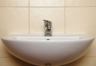 В районе «Южный» в городе Оше уже более суток нет питьевой воды, - читатель (фото)