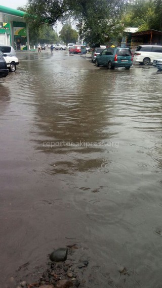 Мэрия Бишкека: У входа в инфекционную больницу проблем с арычной и канализационной системой нет