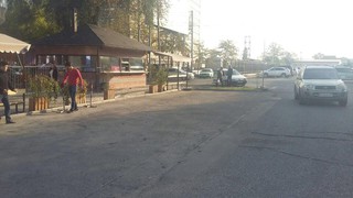 Ограждение для парковки на перекрестке Огонбаева-Суюмбаева убрано, - мэрия Бишкека (фото)