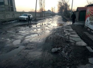 Читатель просит включить отрезок ул.Орозова в список ремонтируемых дорог
