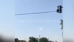 На Дэн Сяопина и Кирова светофор неправильно работает, - горожанин