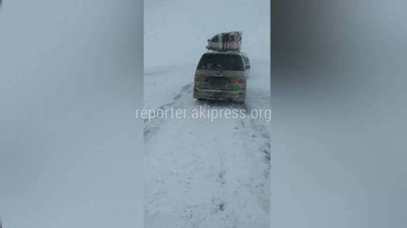 Пробки на Төө-Ашуу и «той» веселой компании (видео)
