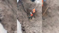 На ул.Куюкова в Арча-Бешике устранена утечка воды, - мэрия. Фото