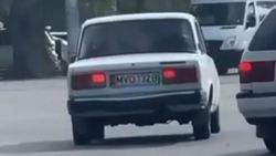 Машина МВД нарушила ПДД на глазах у патрульных и уехала. Видео