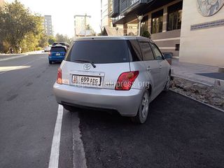 Парковка на тротуаре улицы Чокморова