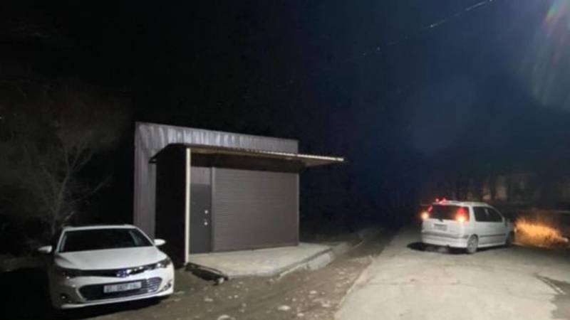 Законно ли в 5 мкр поставили магазин? - горожанин Вячеслав