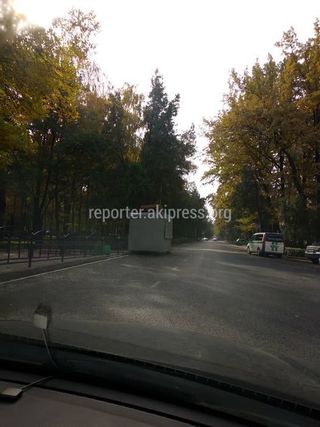 Металлическая конструкция на бульваре Эркиндик демонтирована, - мэрия Бишкека