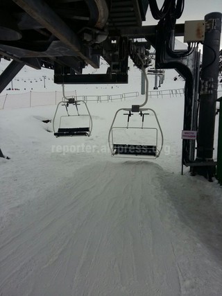 На горнолыжной базе «Чункурчак» сломался один из подъемников, - читатель <b><i>(фото)</i></b>