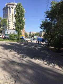 В связи с чем перекрыли дорогу между KICB банком и бывшим кафе «Лотос» по улице Жукеева-Пудовкина? - читатель (фото)