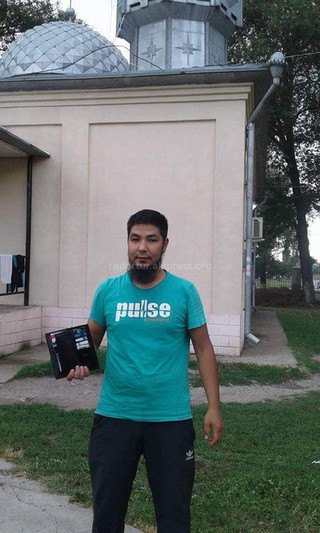 Пользователь просит откликнуться владельца портмоне, найденного на Ахунбаева-Душанбинского (фото)