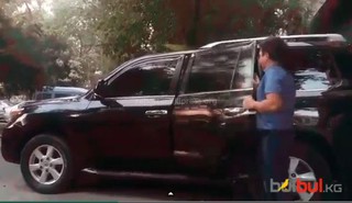 Шоумен Алексей Филатов садился в тонированный Lexus, - читатель <i>(фото, видео)</i>