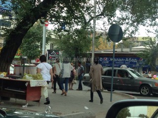 Стихийная торговля на пересечении улиц Тоголок Молдо и Киевской ликвидирована, - мэрия Бишкека