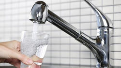 На улице Школьной села Новопавловка неделю нет питьевой воды, - житель