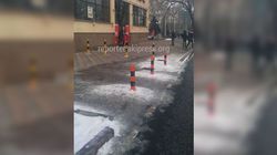 Мэрия Бишкека проверяет законность установления ограничителей для проезда на Московской-Абдрахманова