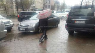 Парковка на тротуаре