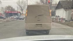 В Бишкеке замечен «Степвагон», у которого из-за грязи не видно госномера, - горожанин В Бишкеке замечен «Степвагон», у которого из-за грязи не видно госномера, - горожанин