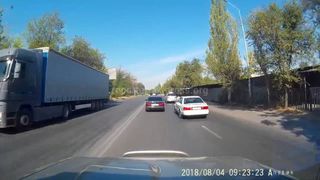 «Ауди» обгоняла машины на большой скорости