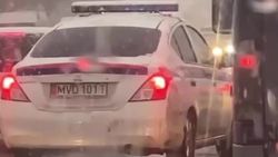 Машина МВД, перестроилась через сплошную линию. Видео Машина МВД, перестроилась через сплошную линию. Видео