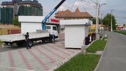 Законно ли в парке «Ынтымак» на тротуаре поставили киоск? - горожанин