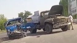 В Оше столкнулись ЗиЛ и «Портер». Видео