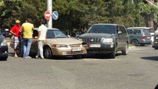 На пересечении Байтик Баатыра - Южная Магистраль произошла авария <b><i>(фото)</i></b>