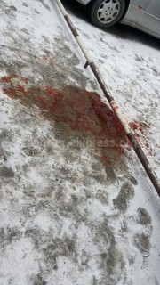 На пересечении улиц Юнусалиева-Ахунбаева несколько парней избили торгового агента одной из компаний (фото)