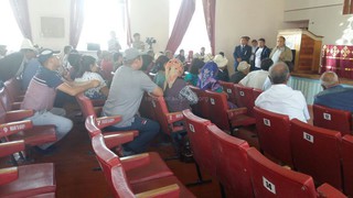 В Жумгальском районе проходит митинг работников ГП «Кыргызкомур» <i>(фото)</i>