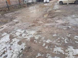 В детдом в мкр Учкун невозможно проехать, - читатель