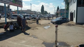 Мэрия Канта и участковые инспектора милиции ежедневно проводят работу по ликвидации уличной стихийной торговли