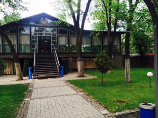 Фото — Кафе и рестораны на территории парковых зон Бишкека