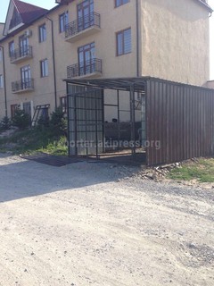 Законно ли строится объект на перекрестке Бакаева-Масалиева? - читатель <i>(фото)</i> Законно ли строится объект на перекрестке Бакаева-Масалиева? - читатель <i>(фото)</i>